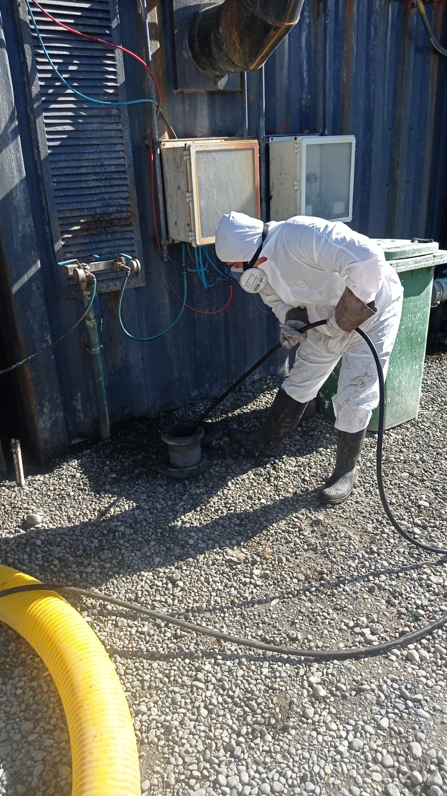 Limpieza por hydrojet a tuberías